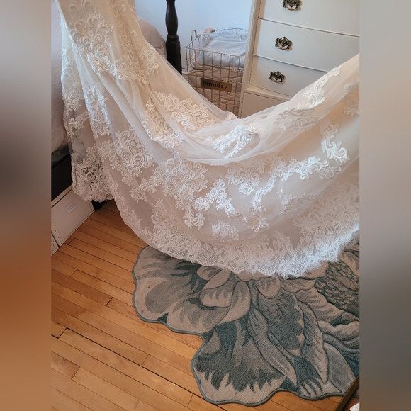 Riki Dalal ARIEL Wedding Dress Lace Mermaid - Picture 9 of 15